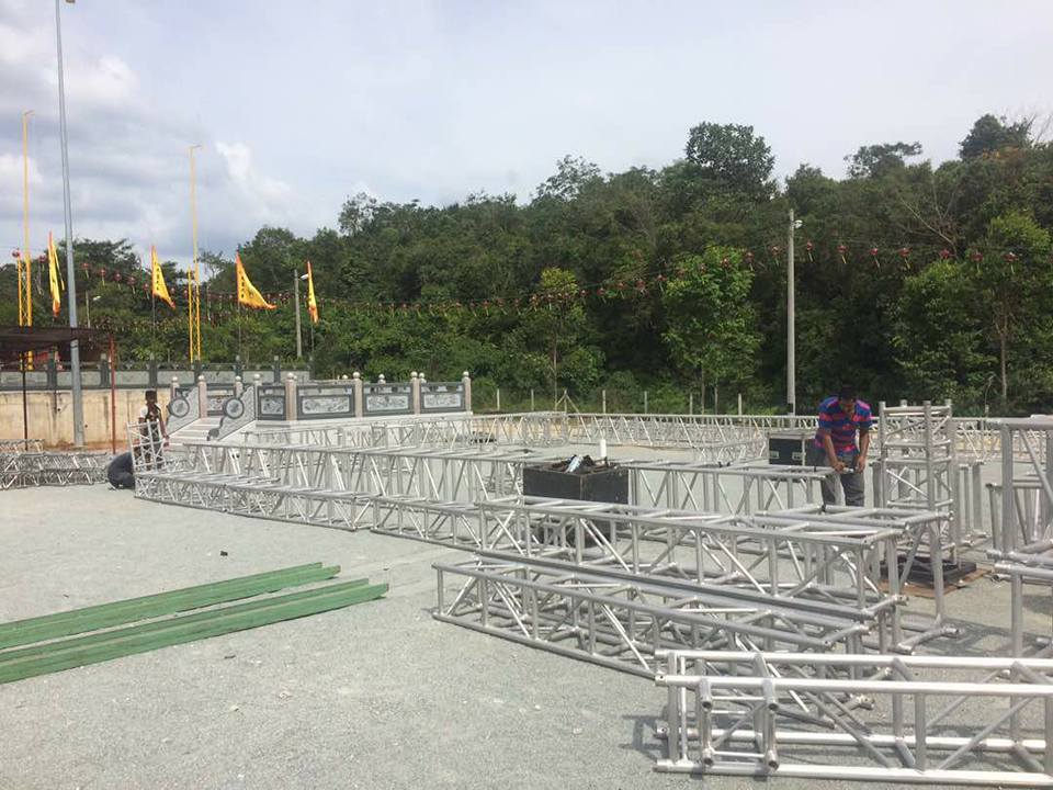 28795144_337185773435396_6966361328327852032_n