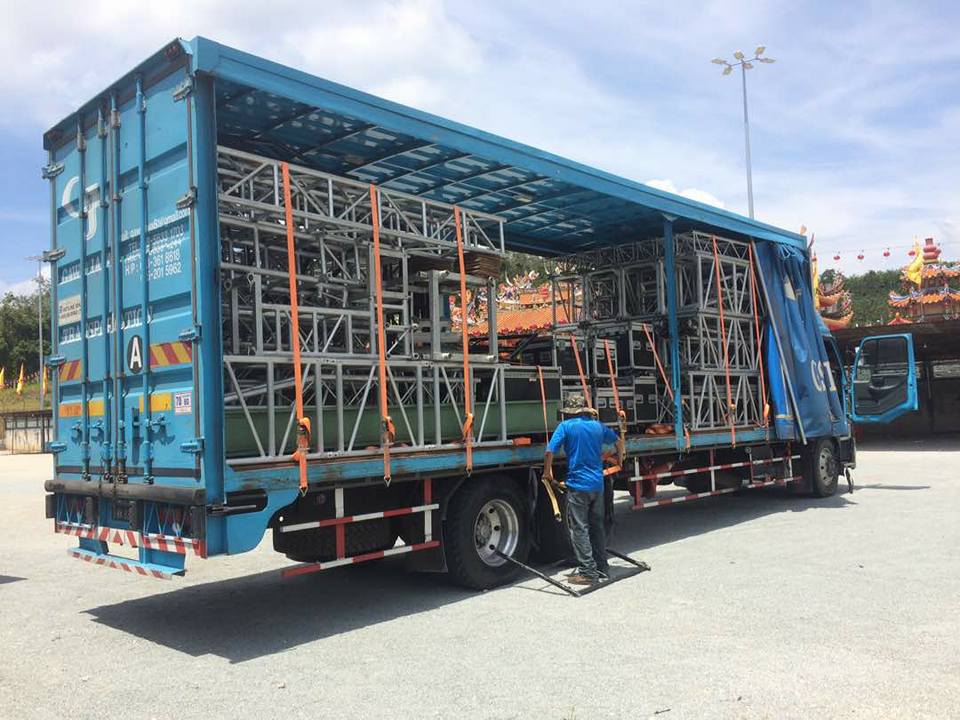 28872375_337185700102070_5754323129354682368_n