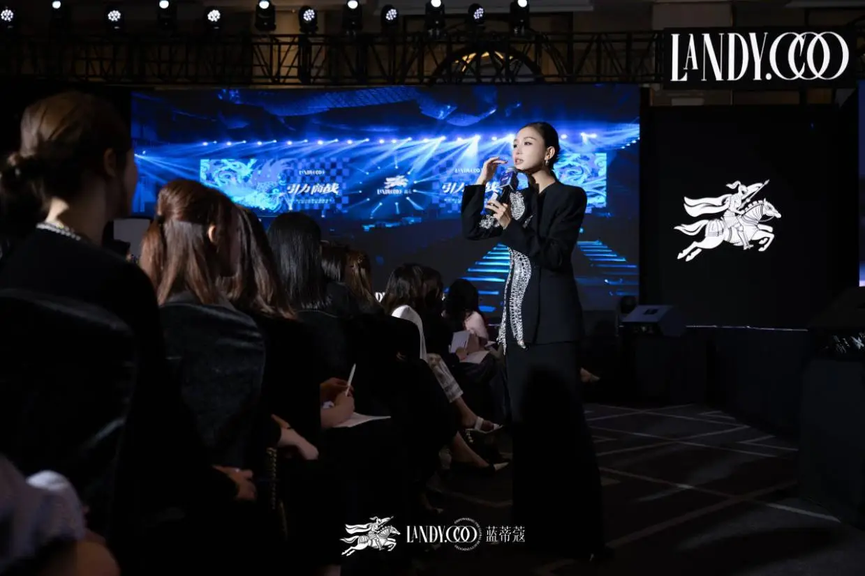 0f15b024f78e41888f5f44036d191aae